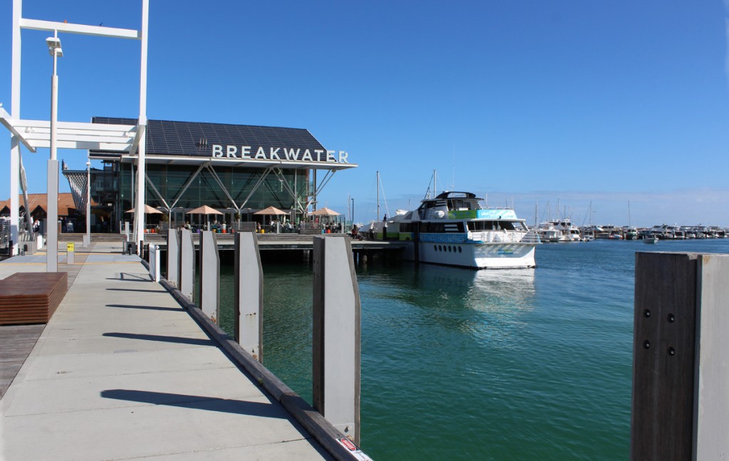 The Breakwater complex has a fine dining restaurant upstairs and a more casual rendez-vous below. 